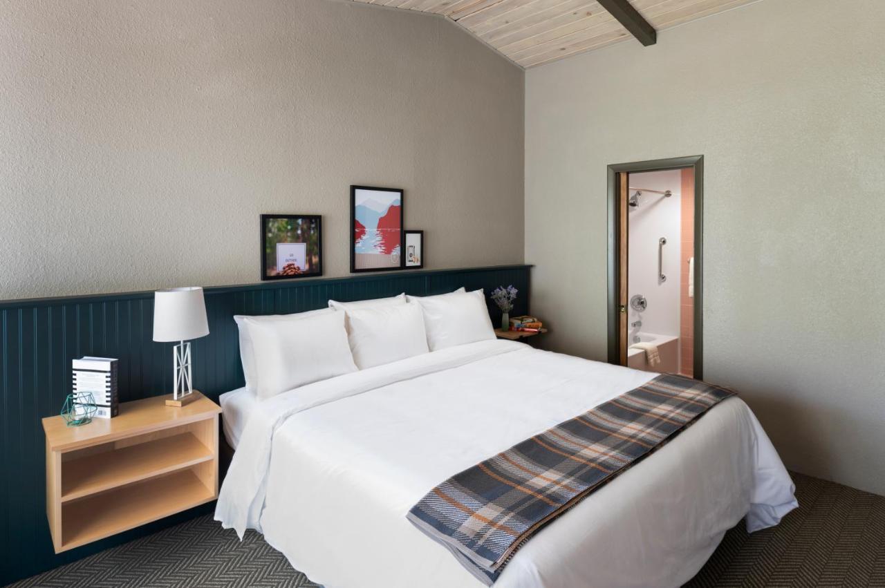 Roaring Brook Ranch Resort Lake George Exterior foto