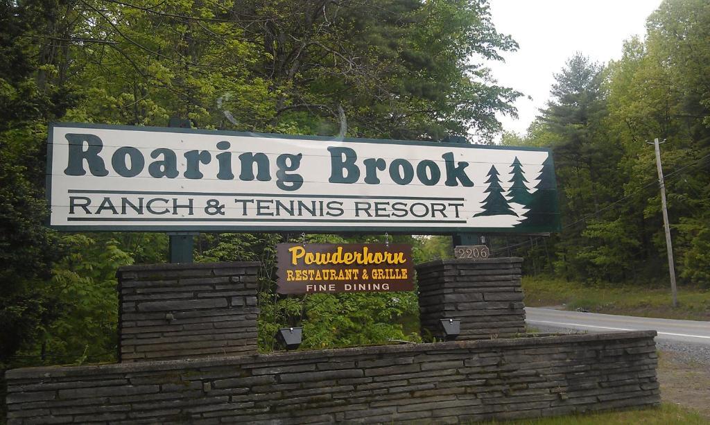 Roaring Brook Ranch Resort Lake George Exterior foto